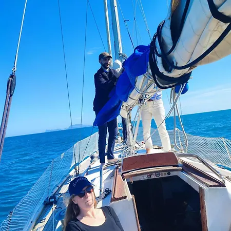 Nanook Sailboat *